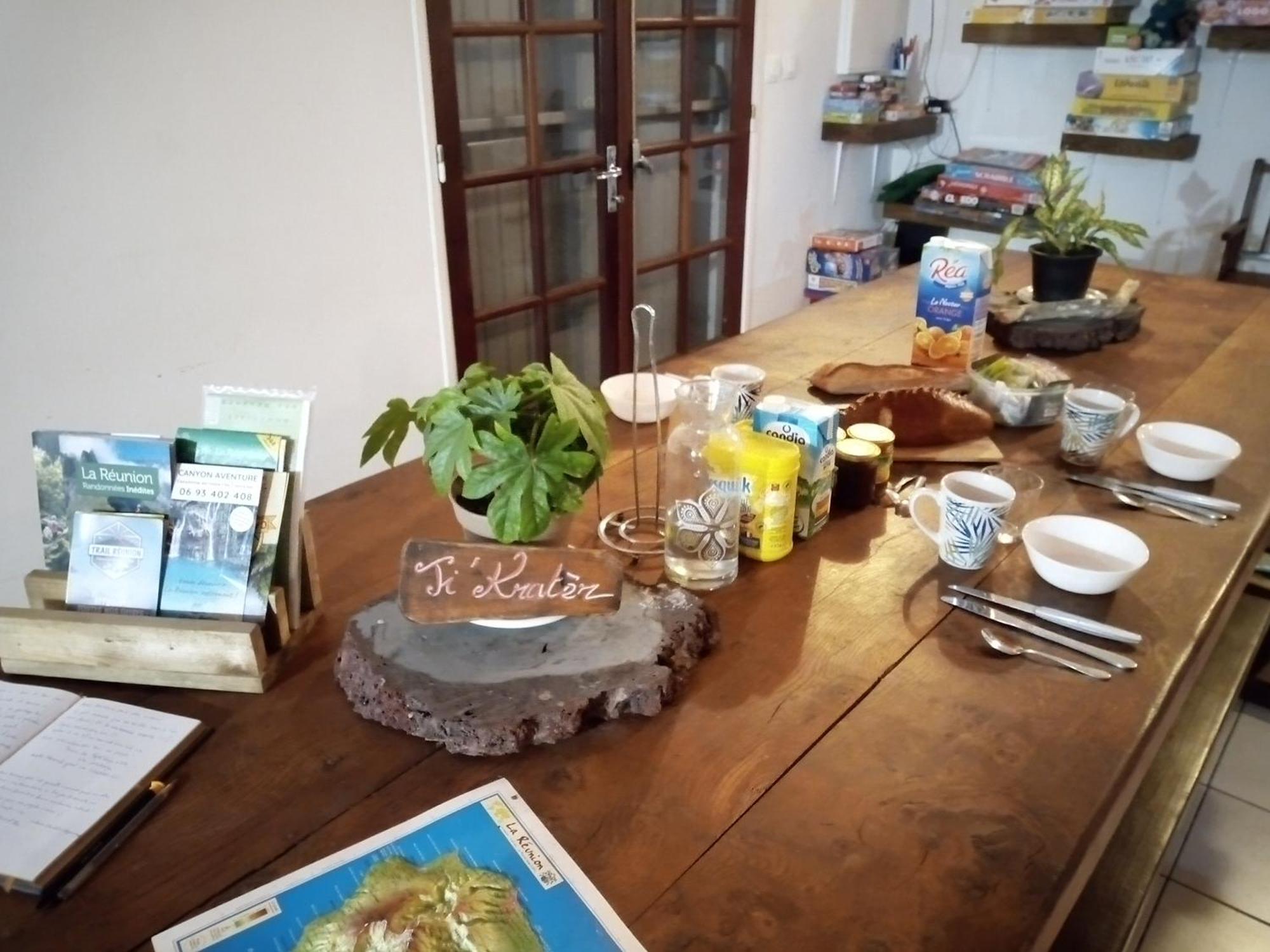 Ti'Kratèr Apartment Le Tampon Bagian luar foto